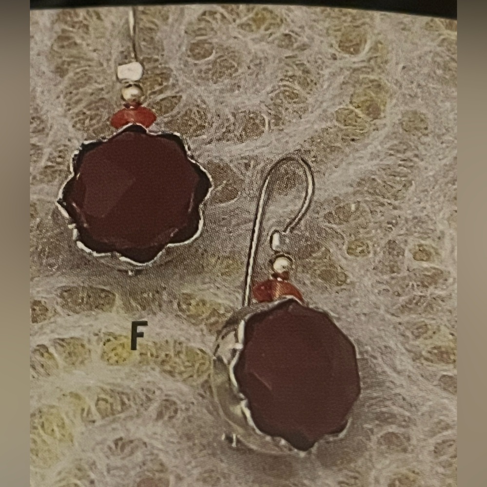 Silpada Sterling Silver and Carnelian
Earrings. - Picture 6 of 8